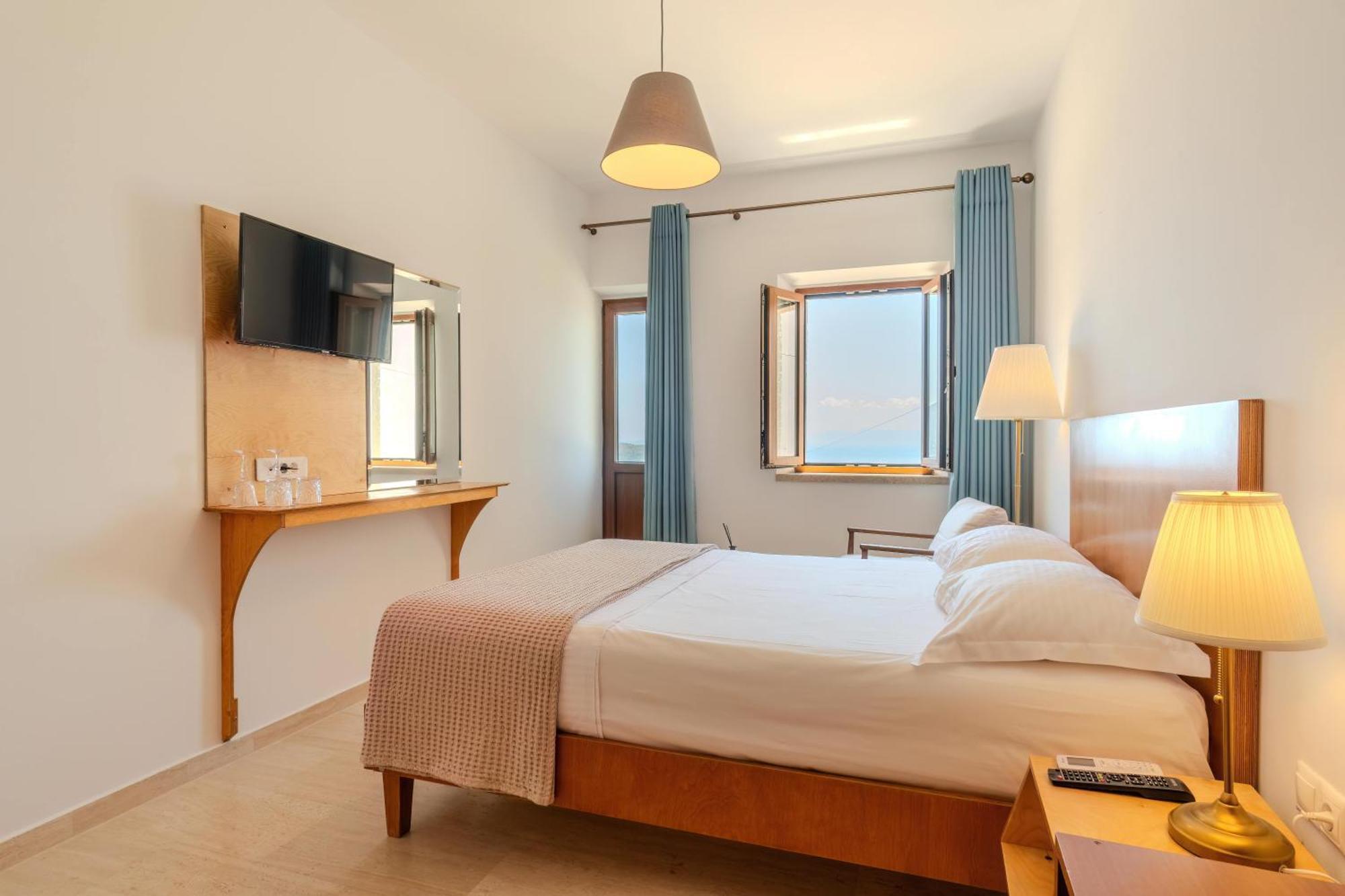 Annapolis Hotel Himara Kültér fotó
